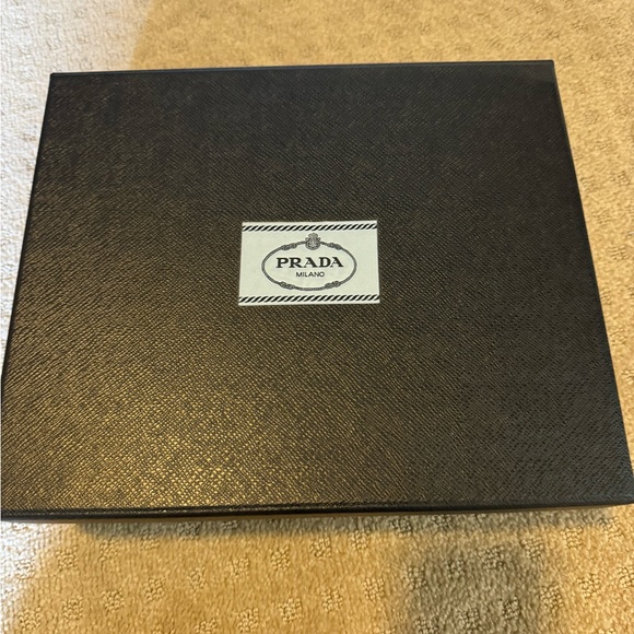 Prada mini hobo bag - Picture 2 of 12